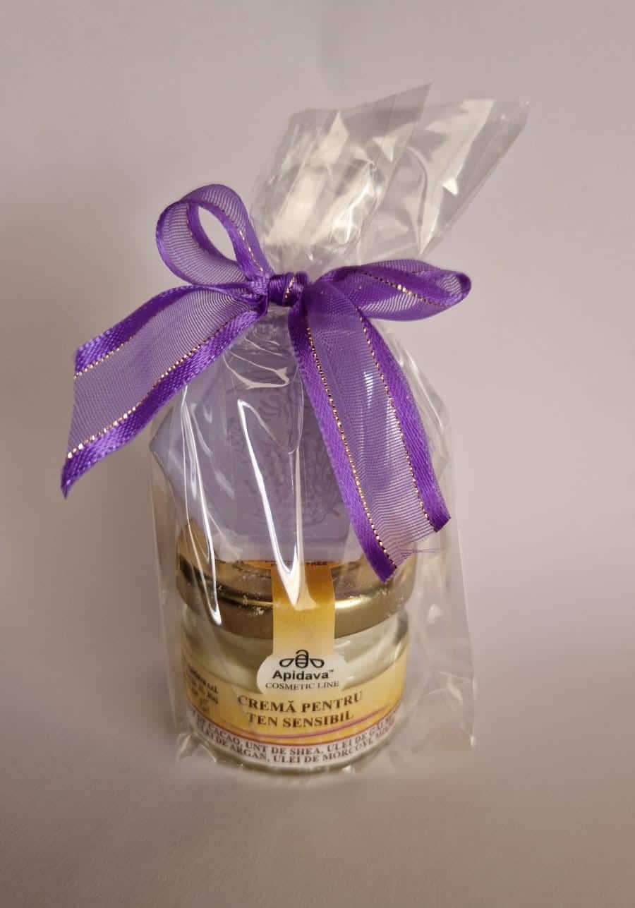 WhatsApp-Image-2024-01-10-at-18.05.27.jpeg Crema pentru ten sensibil 30 ml - imagine 1